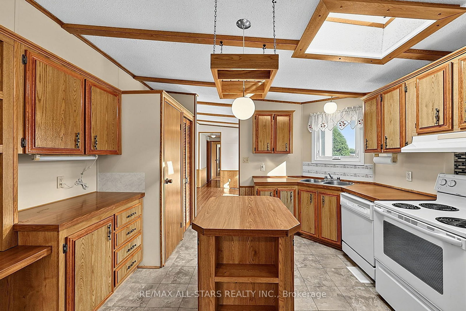 30 Damsel Circle • Georgina, ON photo 18