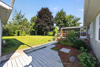 30 Damsel Circle • Georgina, ON photo 6