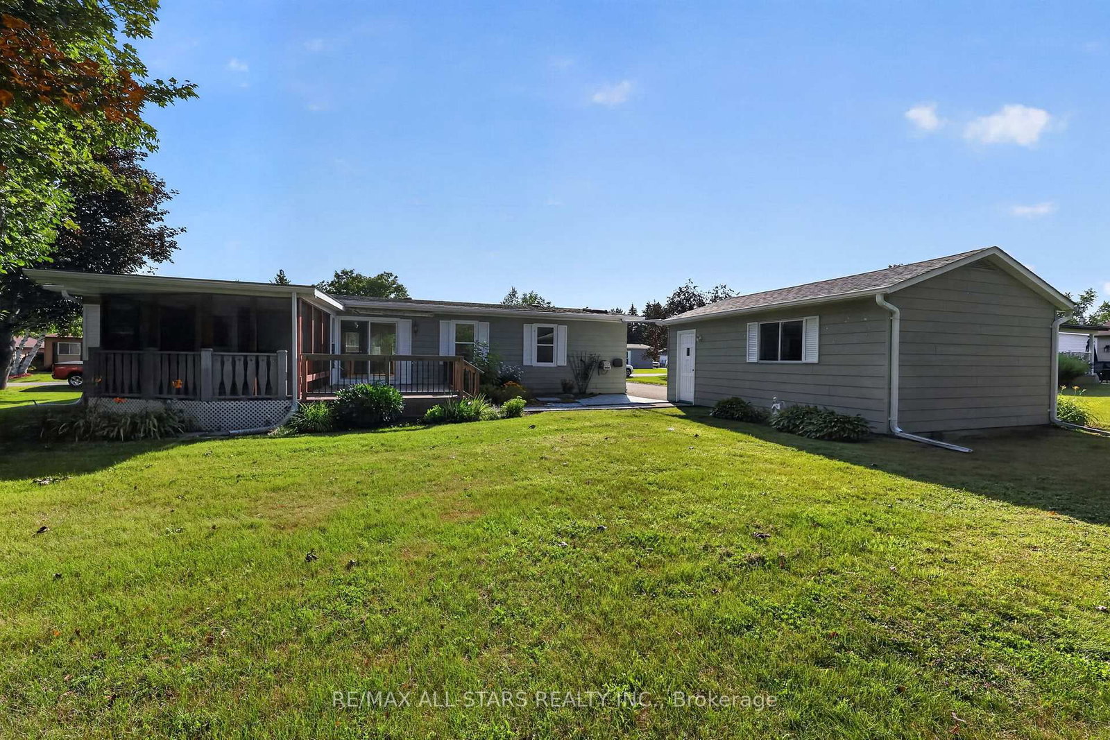 30 Damsel Circle • Georgina, ON photo 8