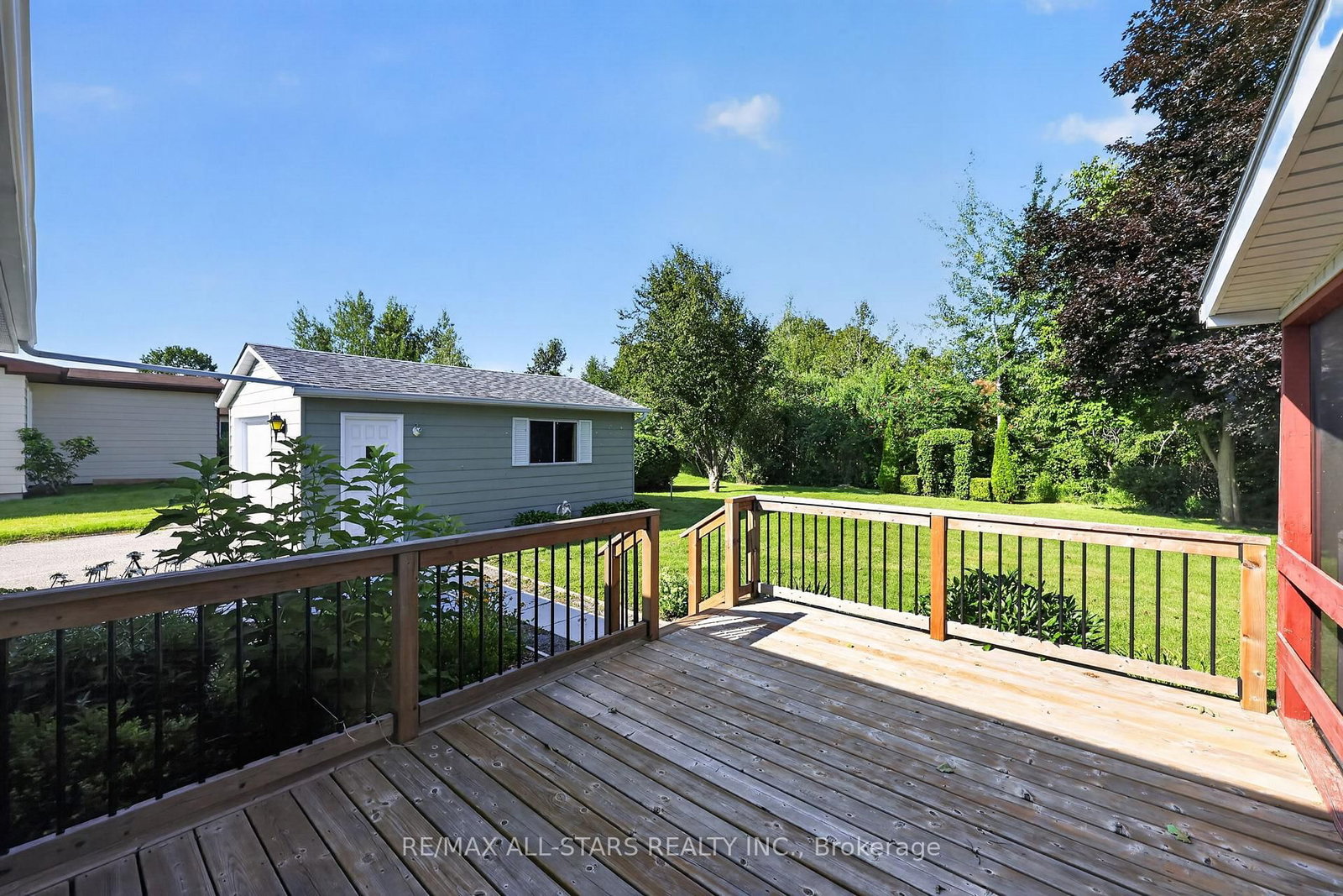 30 Damsel Circle • Georgina, ON photo 9