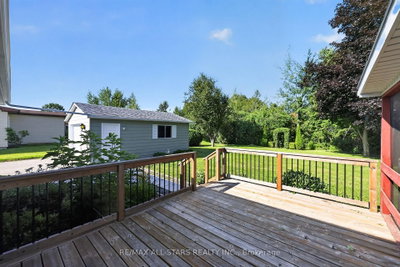 30 Damsel Circle • Georgina, ON photo 9