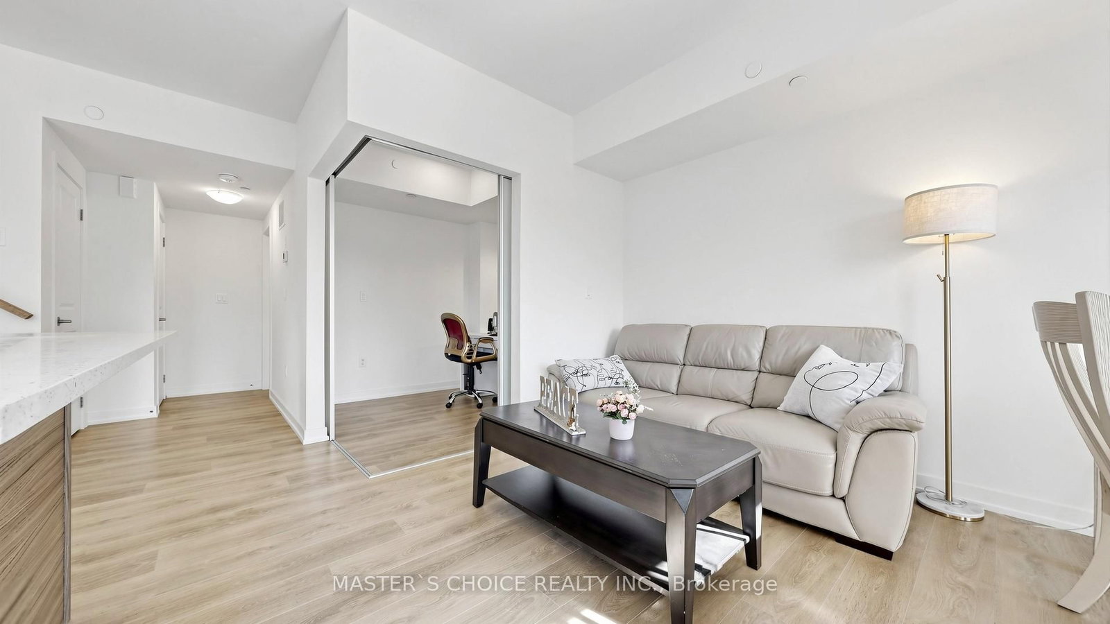 56 Elizabeth Street • #1404 • Richmond Hill, ON photo 6