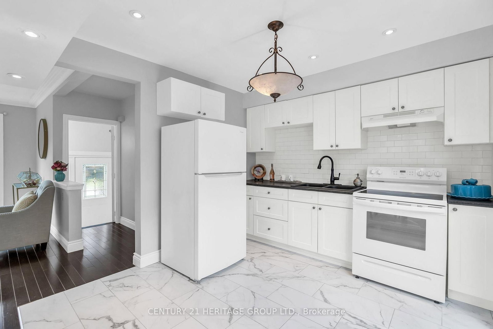 53 Wilstead Drive • Newmarket, ON photo 9
