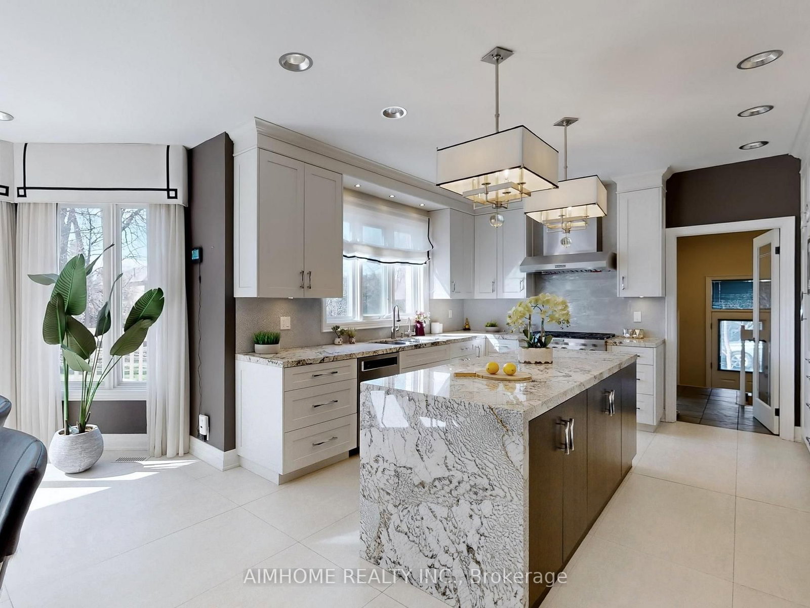 145 Renaissance Court • Vaughan, ON photo 16