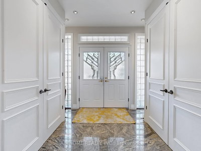 145 Renaissance Court • Vaughan, ON photo 3