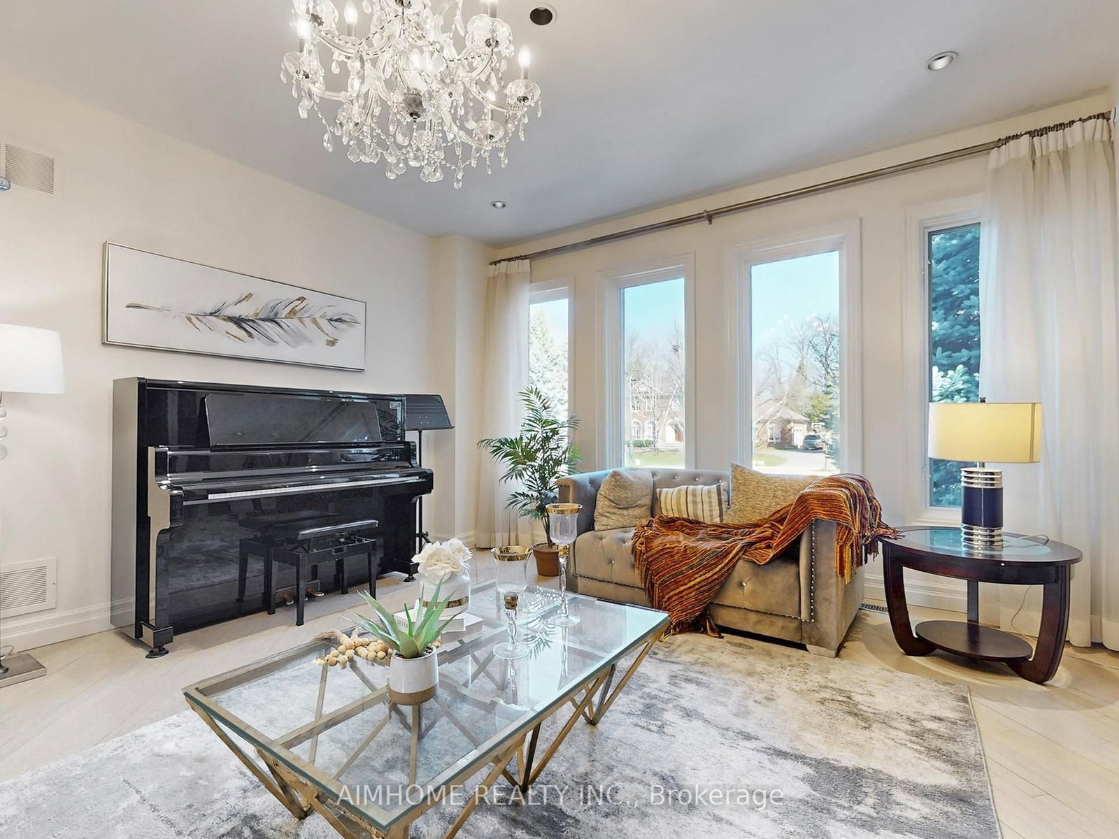 145 Renaissance Court • Vaughan, ON photo 4
