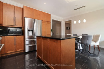 56 Twin Hills Crescent • Vaughan, ON photo 5
