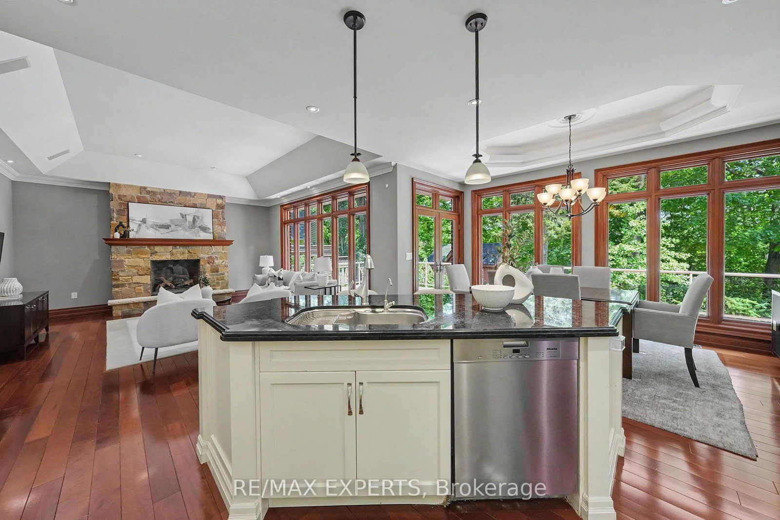 91 Napier Street • Vaughan, ON photo 16