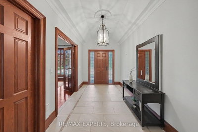 91 Napier Street • Vaughan, ON photo 6