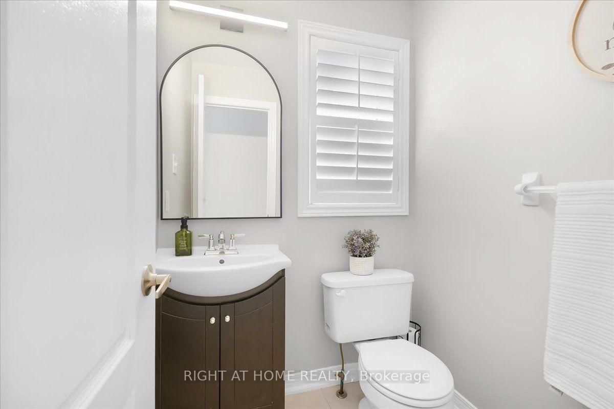 171 Burgess Crescent • Newmarket, ON photo 12