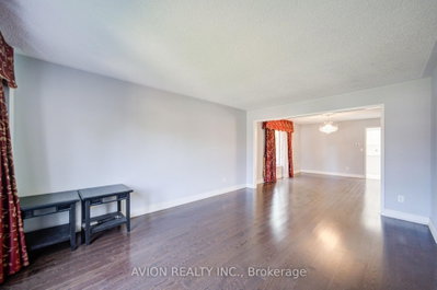 29 Charrington Crescent • Markham, ON photo 7