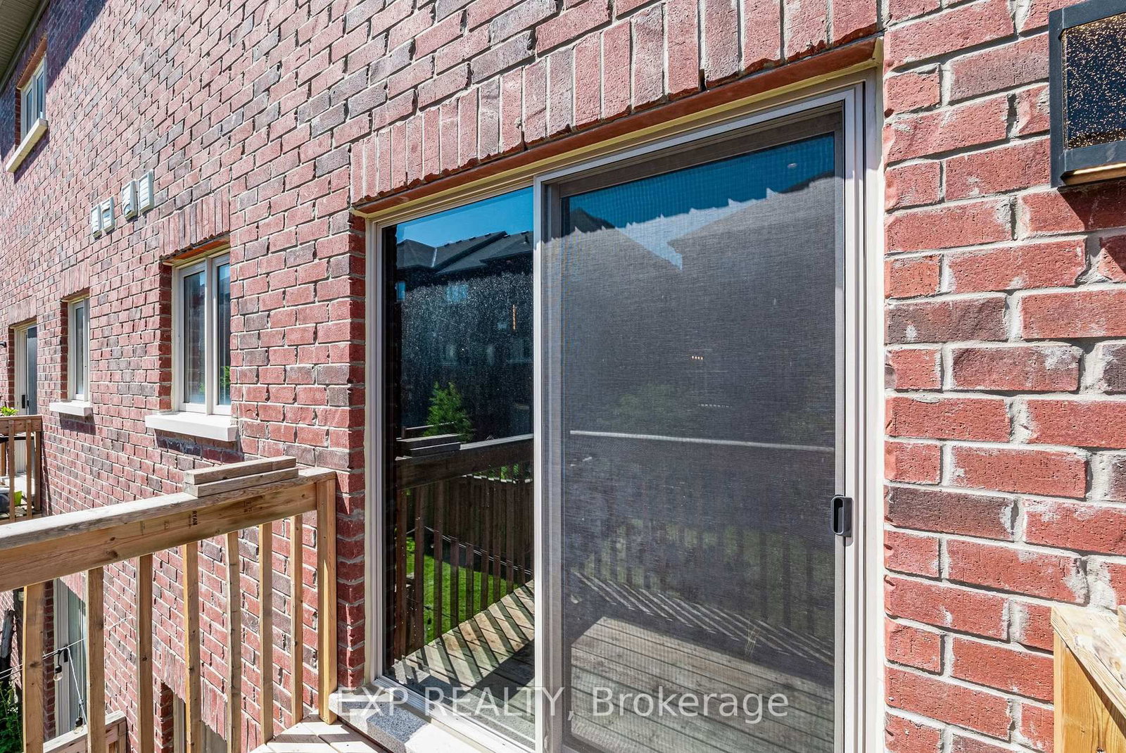 104 Gordon Circle • Newmarket, ON photo 13