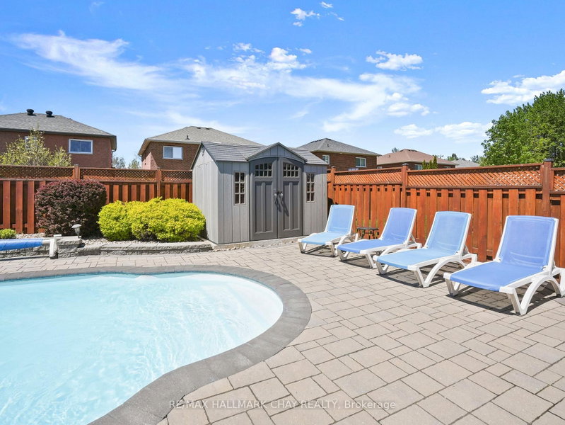 2292 Jack Crescent