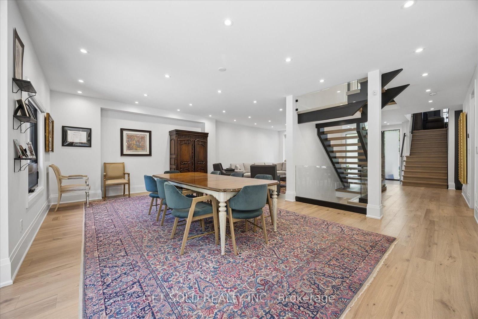 64 Spence Drive • Aurora, ON photo 10