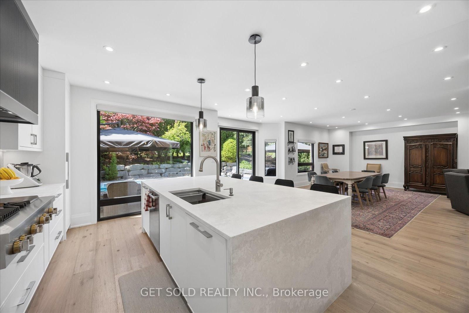 64 Spence Drive • Aurora, ON photo 12