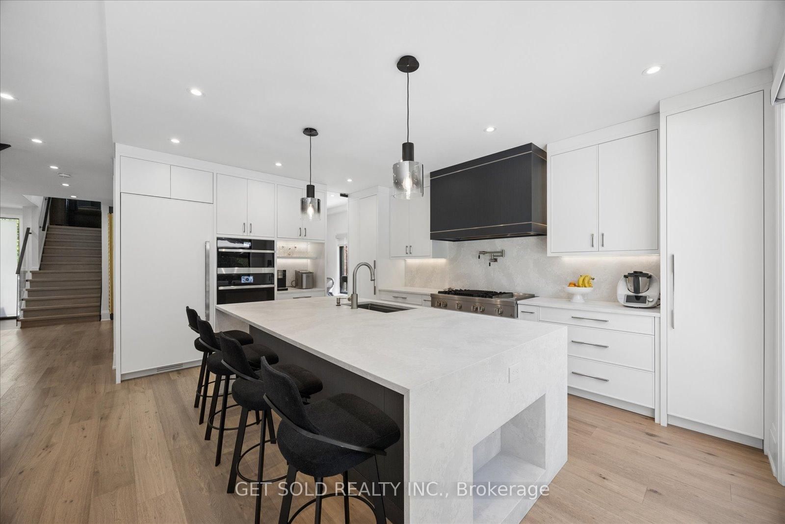 64 Spence Drive • Aurora, ON photo 13