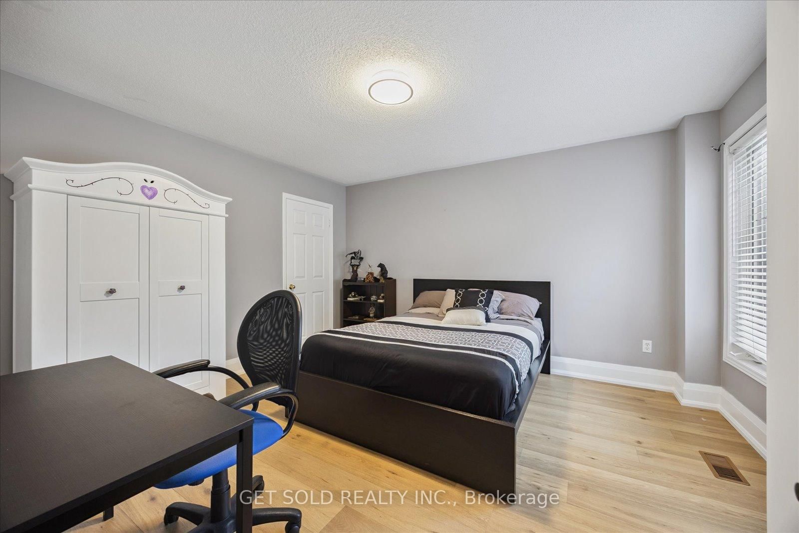 64 Spence Drive • Aurora, ON photo 30