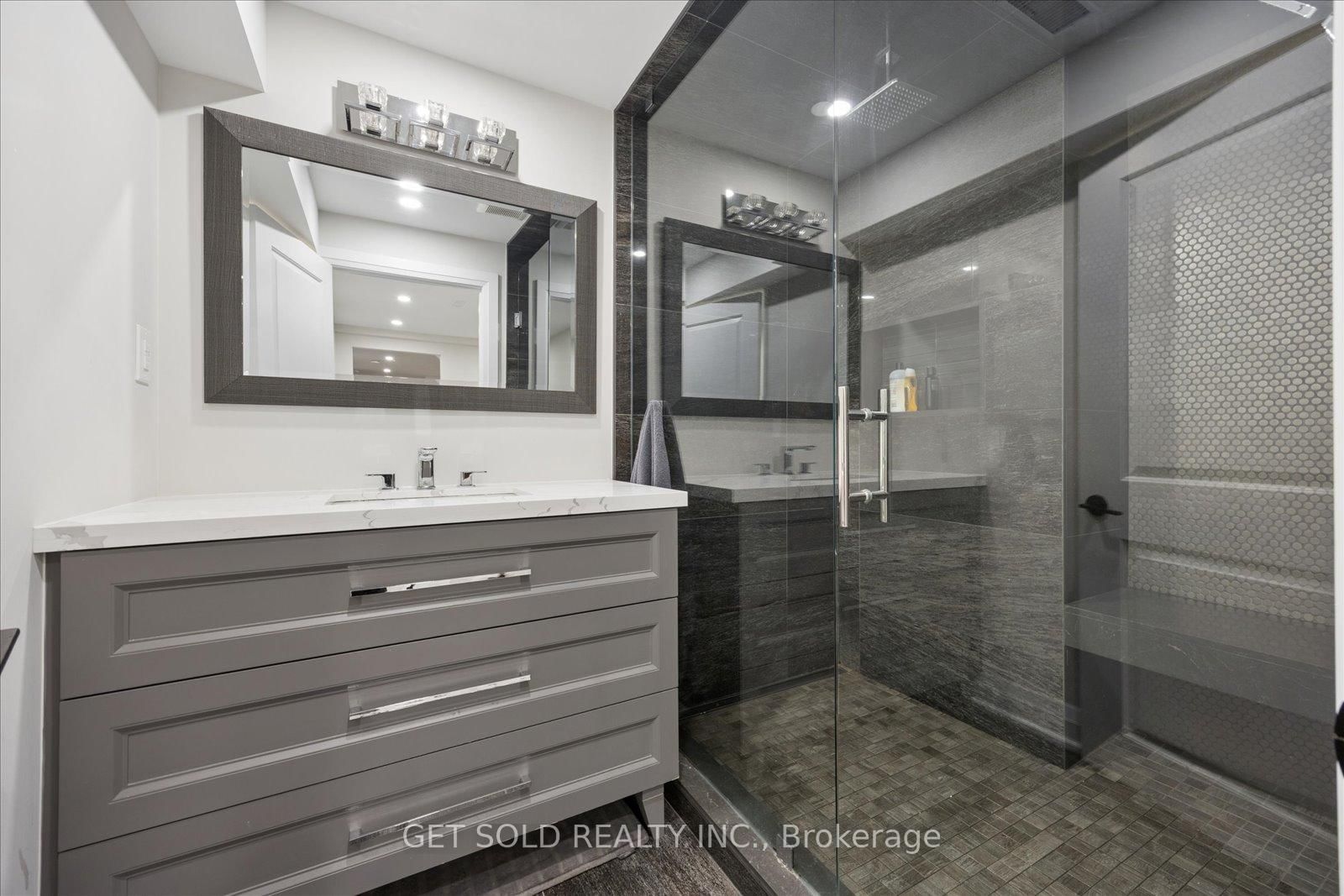 64 Spence Drive • Aurora, ON photo 38