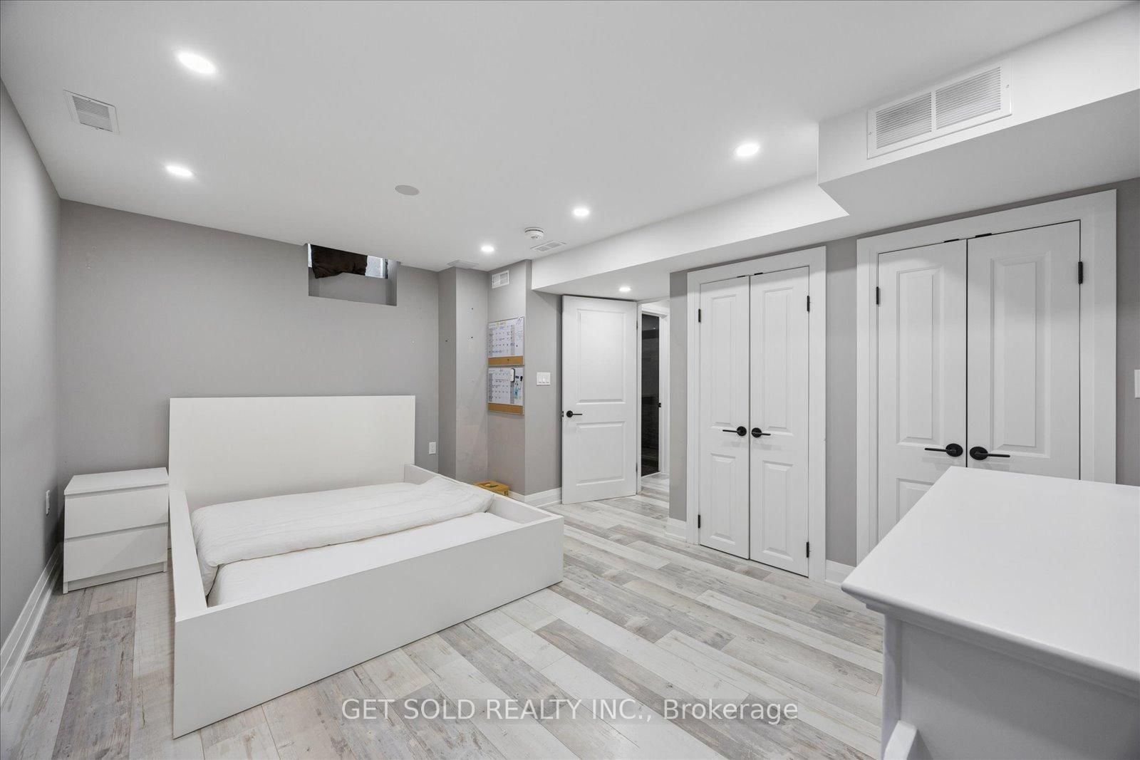 64 Spence Drive • Aurora, ON photo 39