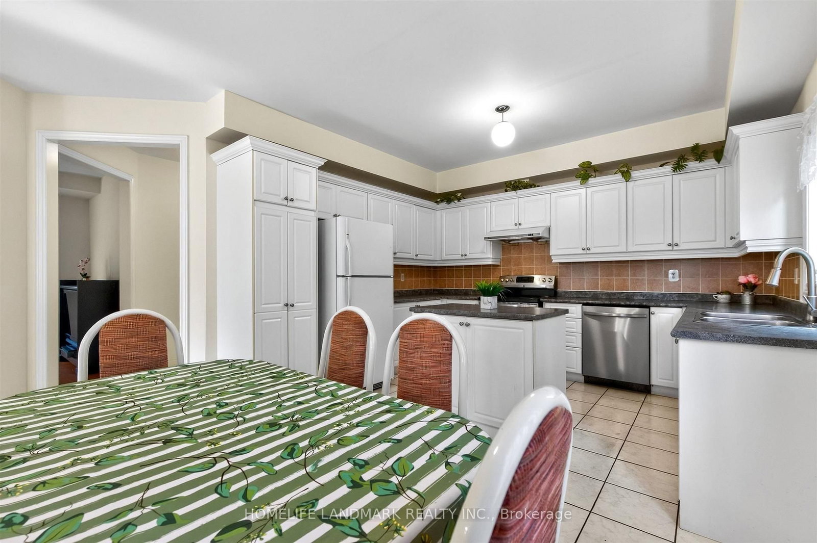 218 Ridgecrest Road • Markham, ON photo 11