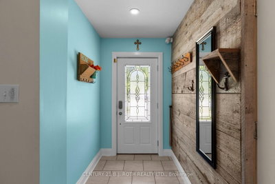 128 Queen Street • Essa, ON photo 3