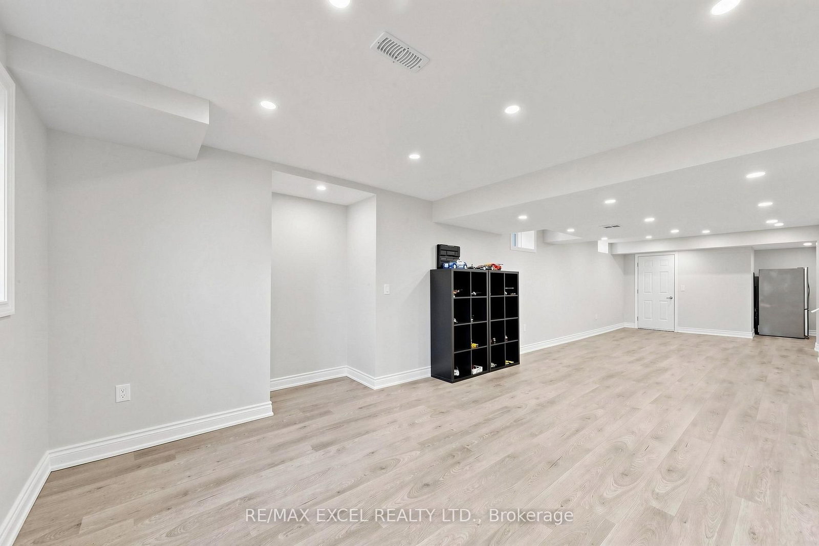 12 Acacia Court • East Gwillimbury, ON photo 34