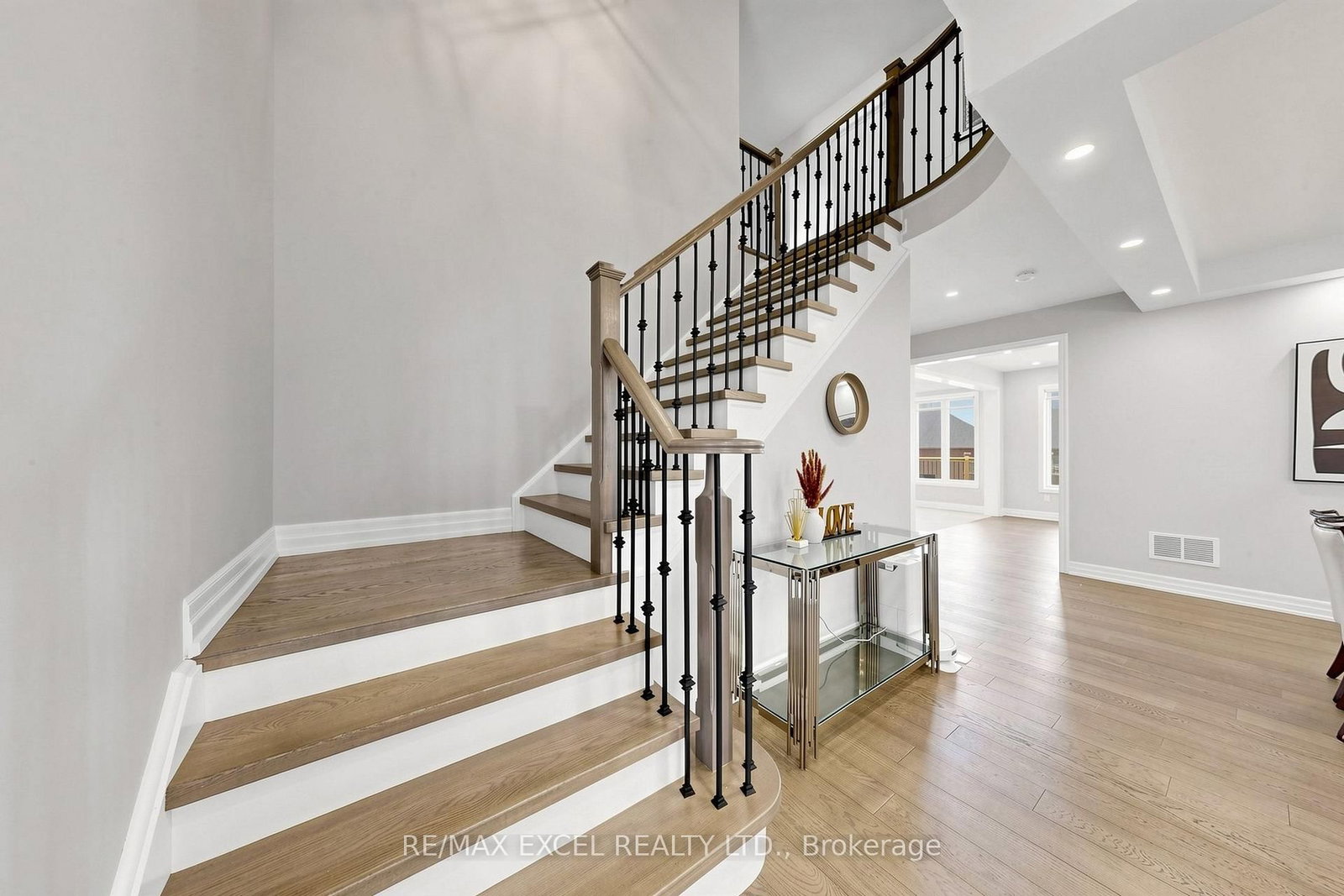 12 Acacia Court • East Gwillimbury, ON photo 50