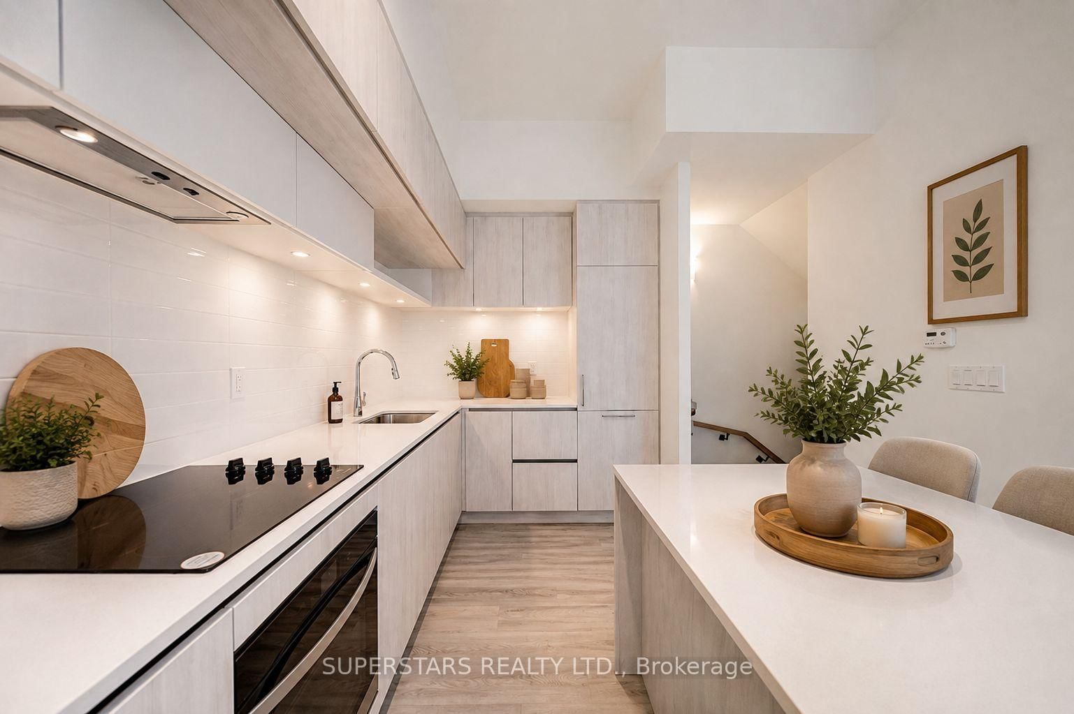 14 David Eyer Road • #1005 • Richmond Hill, ON photo 4