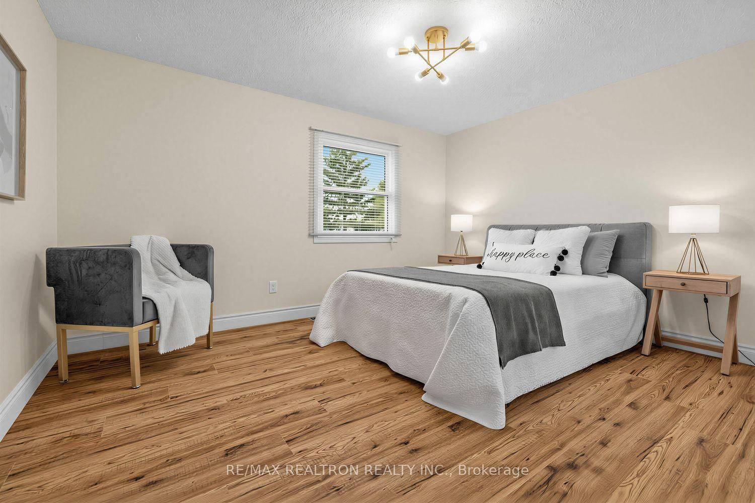 416 Alex Doner Drive • Newmarket, ON photo 19