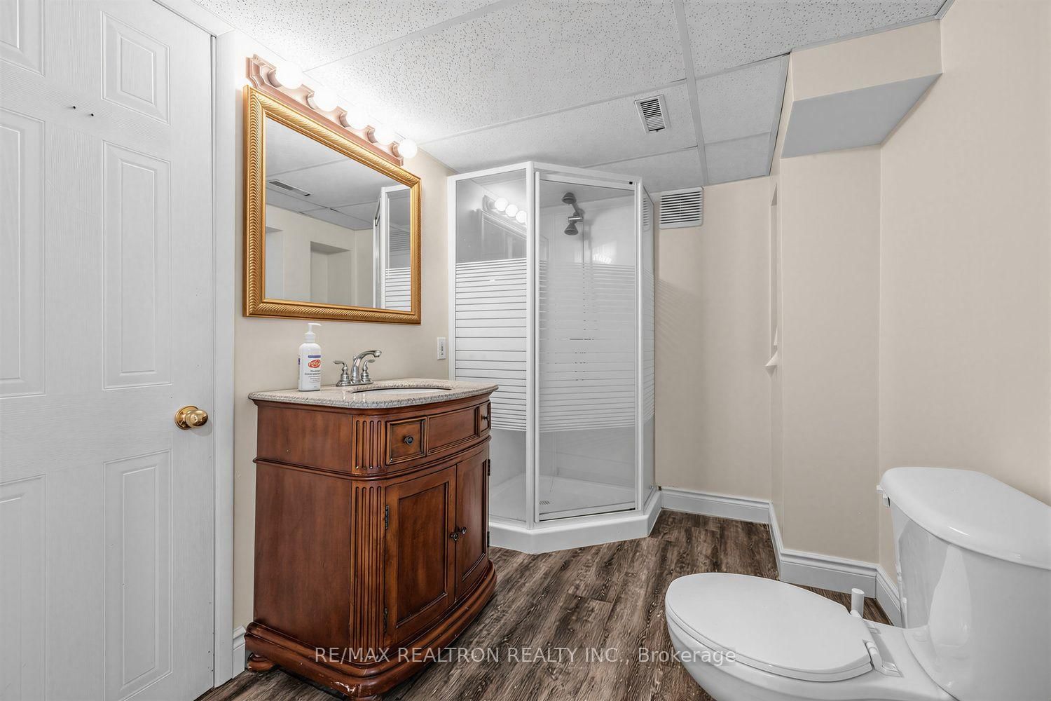416 Alex Doner Drive • Newmarket, ON photo 22