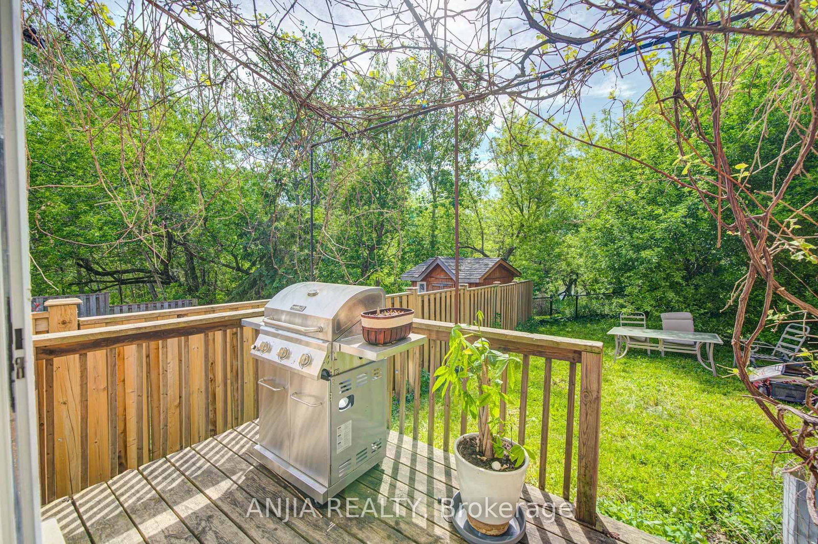 132 Estate Garden Drive • Richmond Hill, ON photo 42