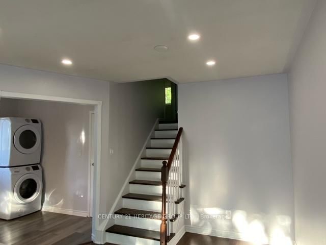 Main - 779 Greenfield Crescent