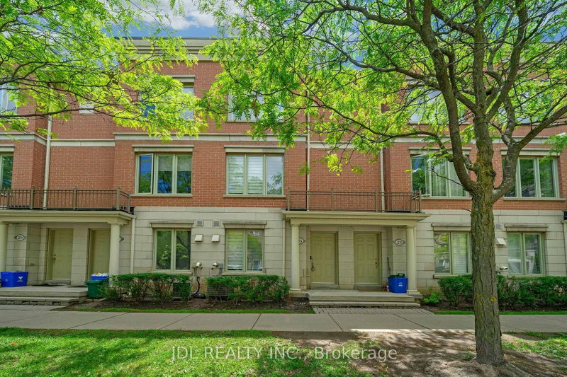 25 Galleria Parkway