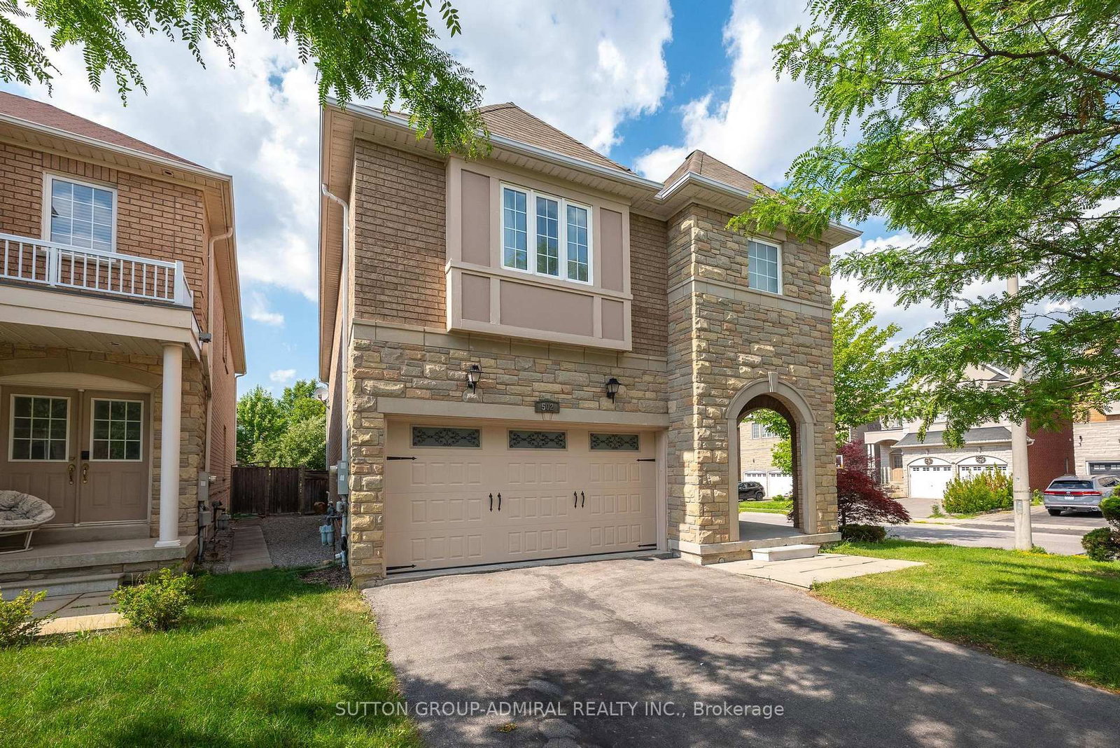 Detached House for sale at 502 Apple Blossom Drive, Vaughan, Ontario, L4J 9A3 - Patterson - MLS: N13634786