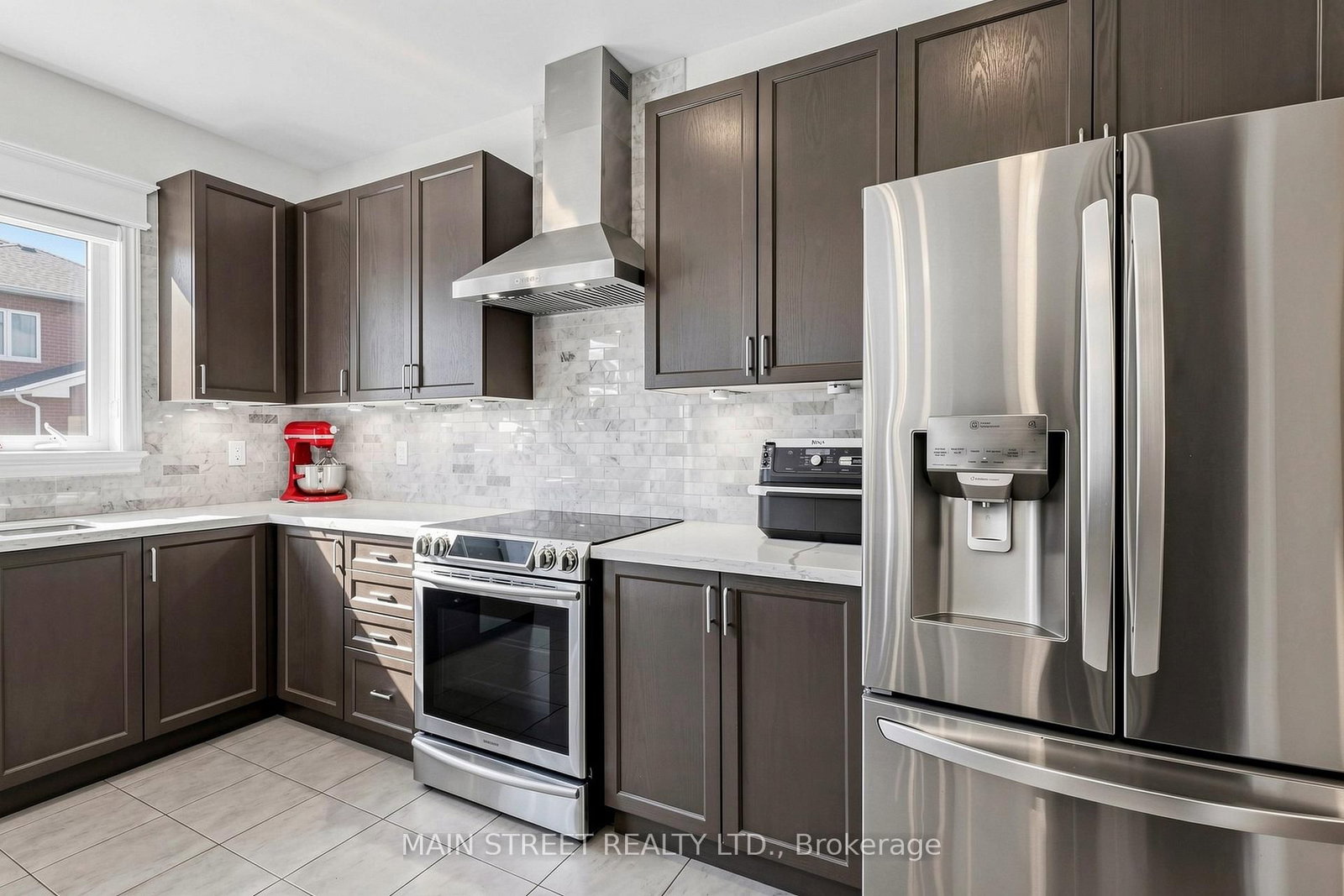 11 Robert Baldwin Boulevard • East Gwillimbury, ON photo 13