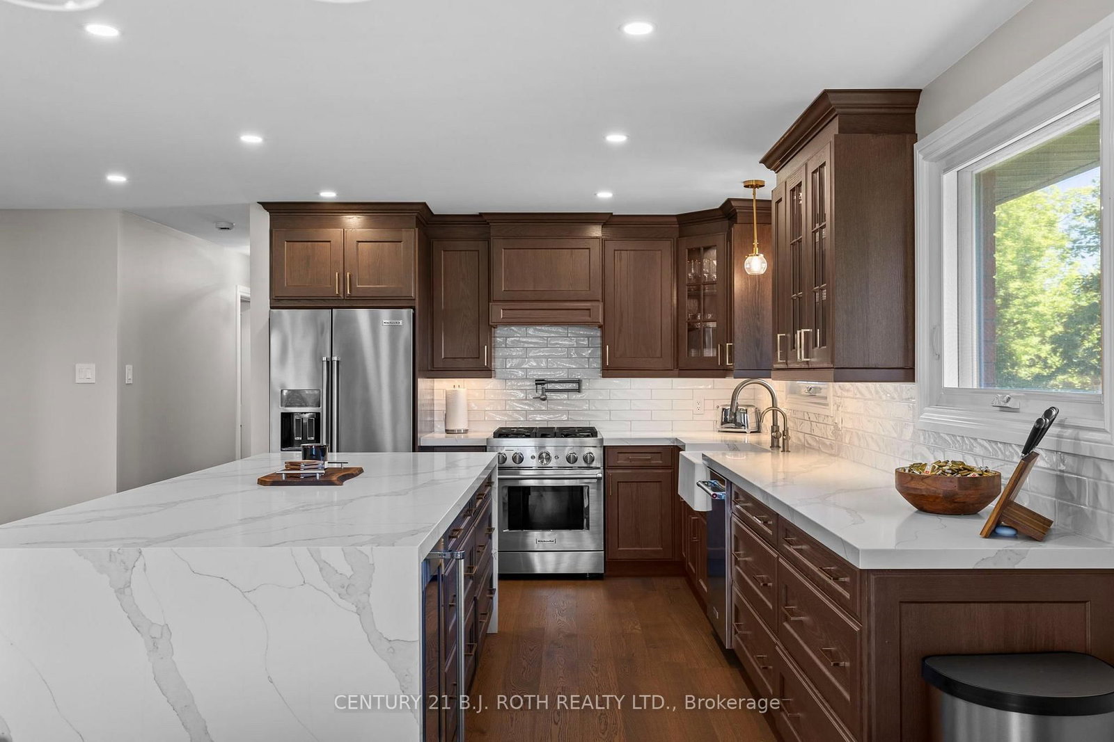 1908 10th Line • Innisfil, ON photo 11