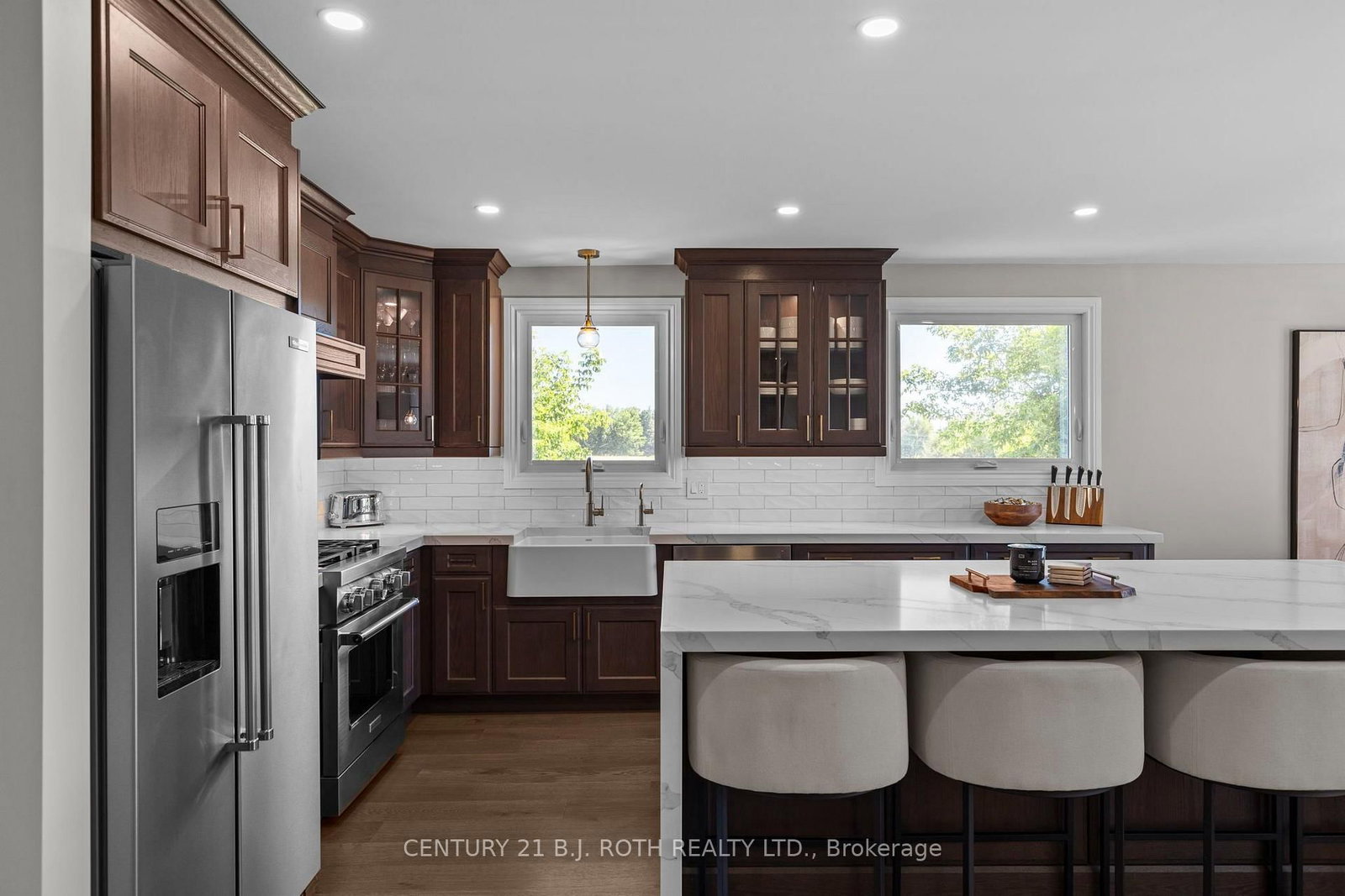 1908 10th Line • Innisfil, ON photo 12