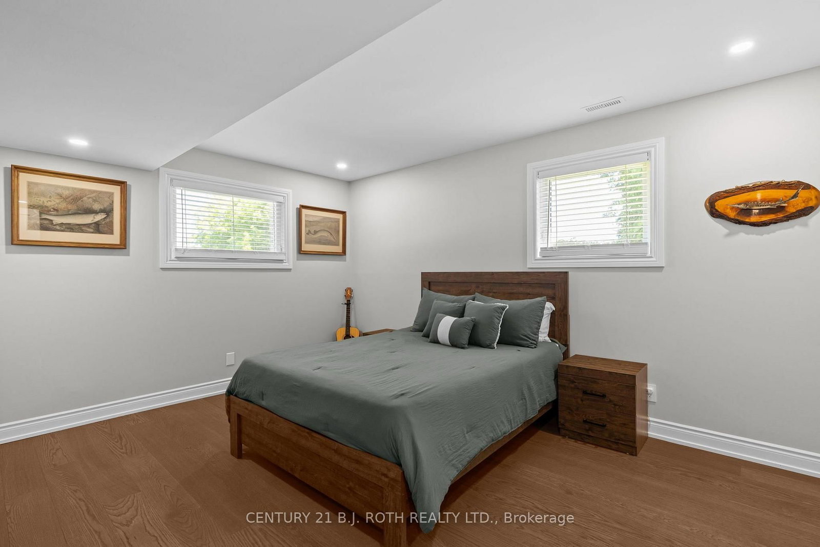 1908 10th Line • Innisfil, ON photo 25
