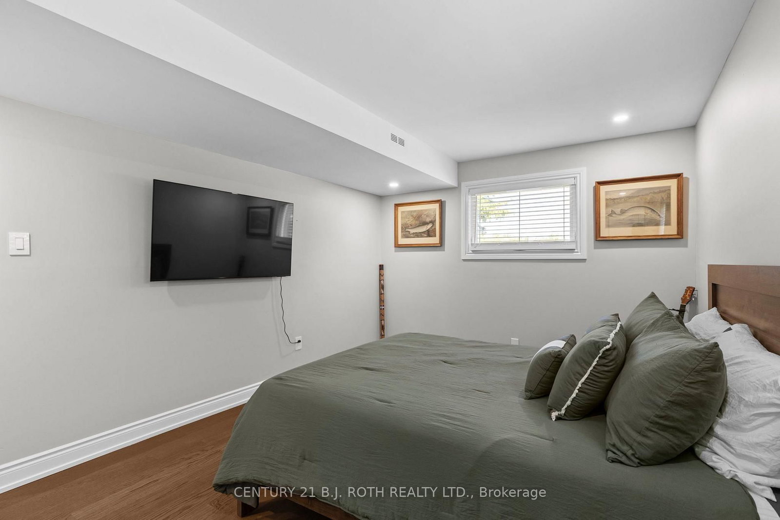 1908 10th Line • Innisfil, ON photo 26
