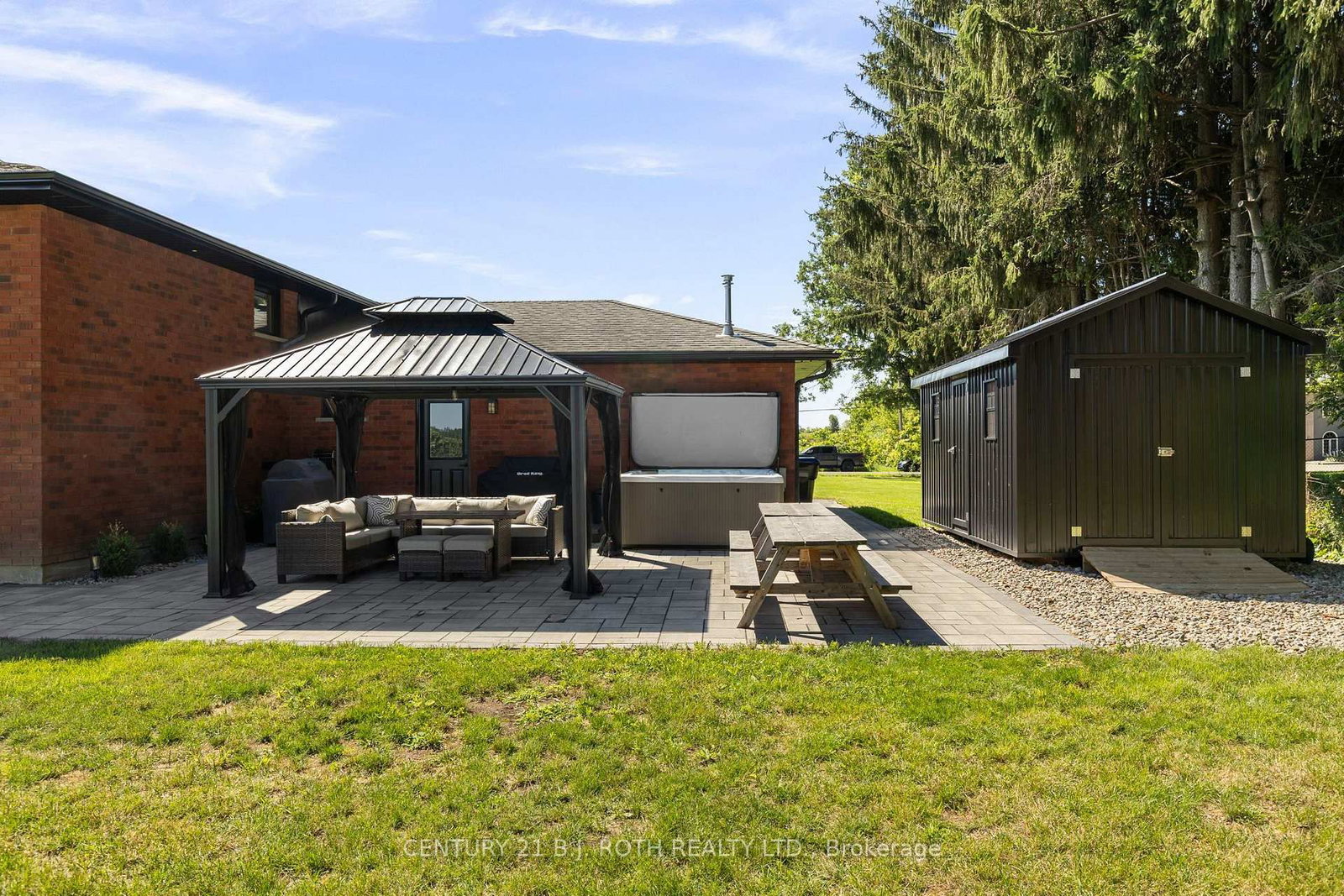 1908 10th Line • Innisfil, ON photo 33