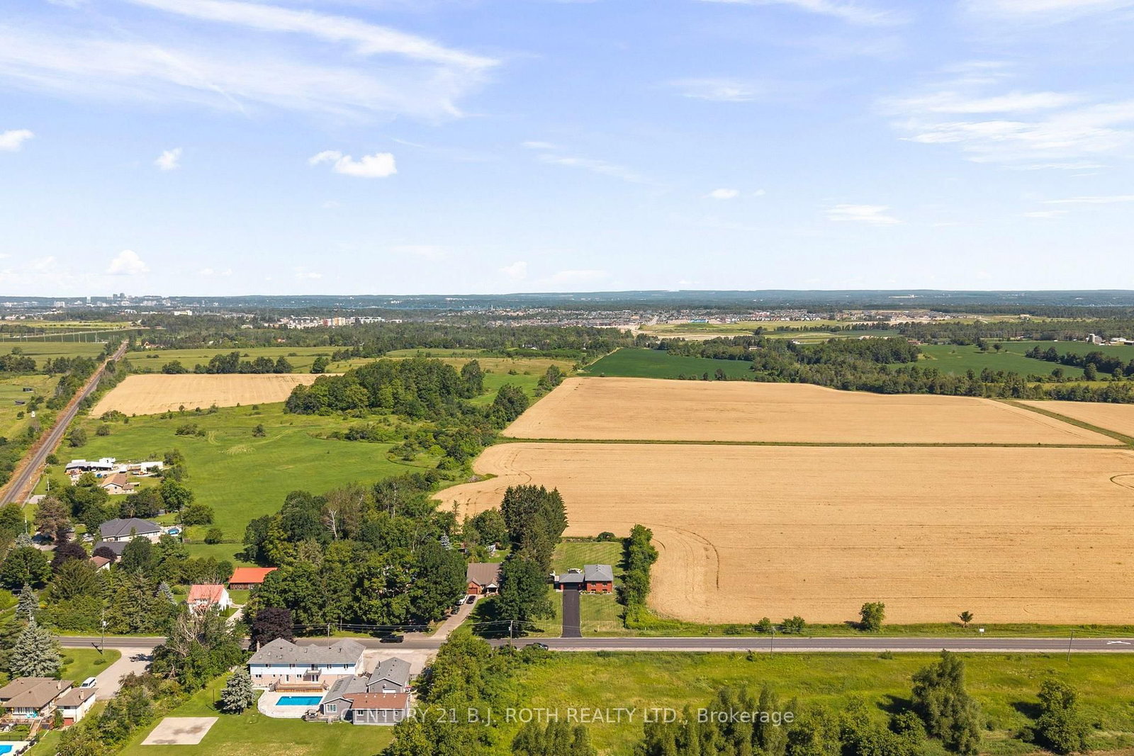 1908 10th Line • Innisfil, ON photo 42