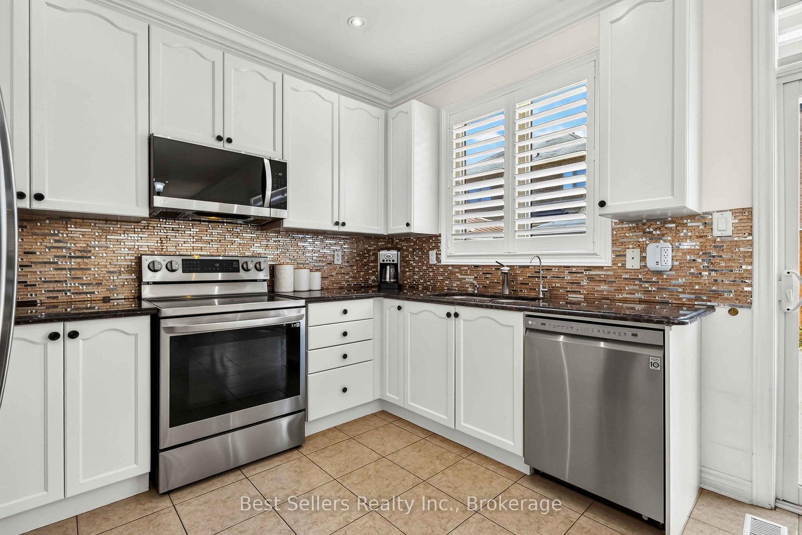 61 Braith Crescent • Whitchurch-Stouffville, ON photo 13
