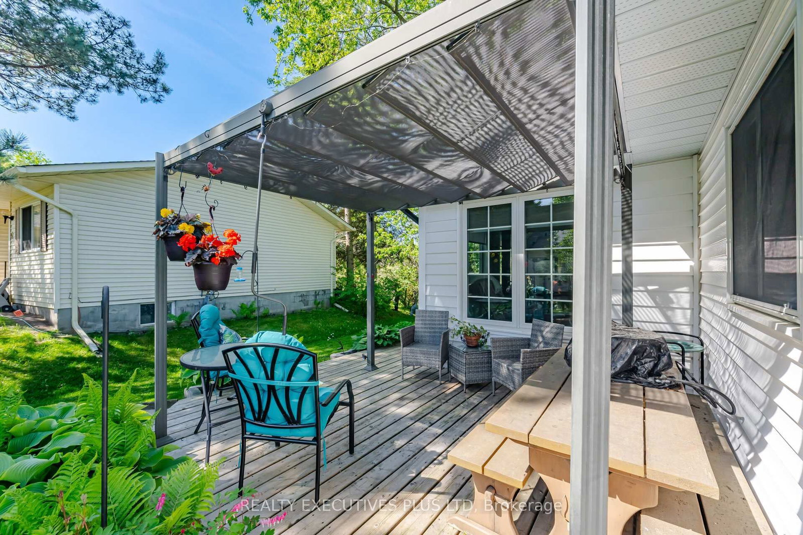5 Tecumseth Pines Drive • New Tecumseth, ON photo 1