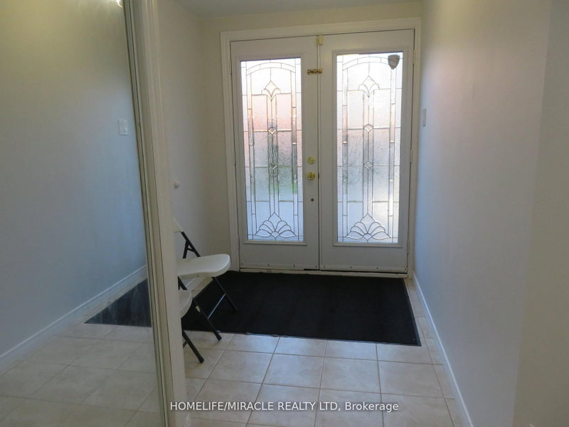 10 Pine Bough Manor