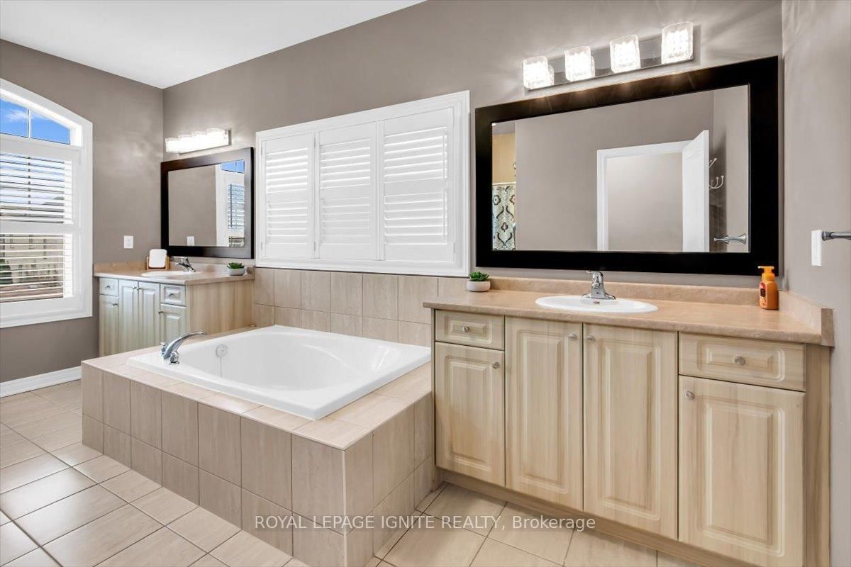 87 Richler Avenue • Vaughan, ON photo 35