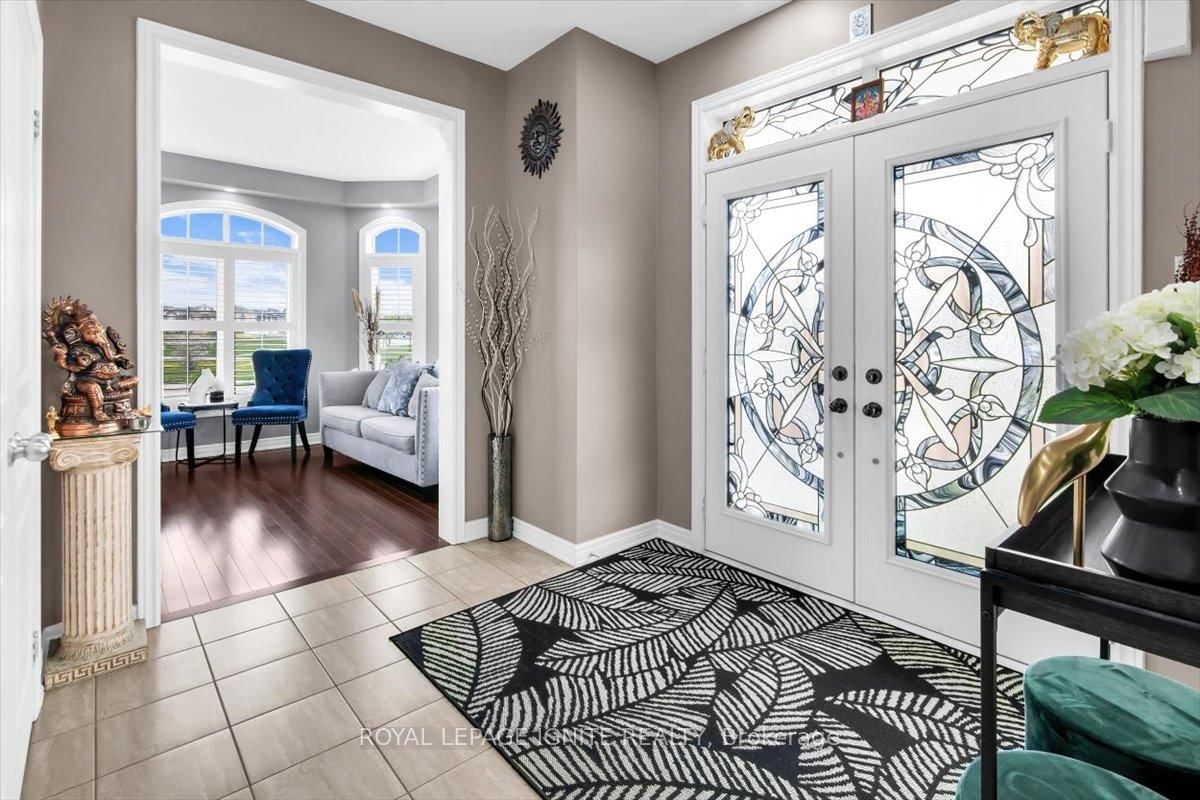 87 Richler Avenue • Vaughan, ON photo 4