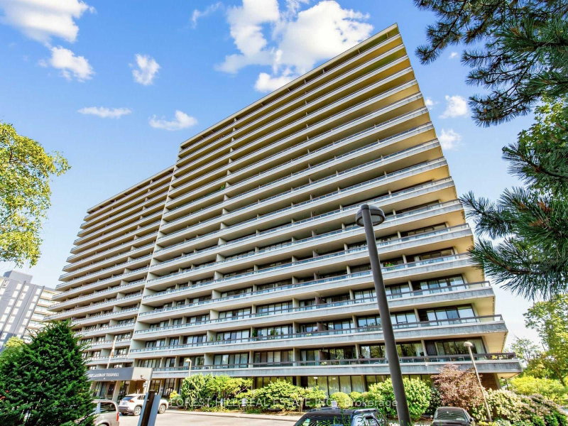 1209 - 8111 Yonge Street