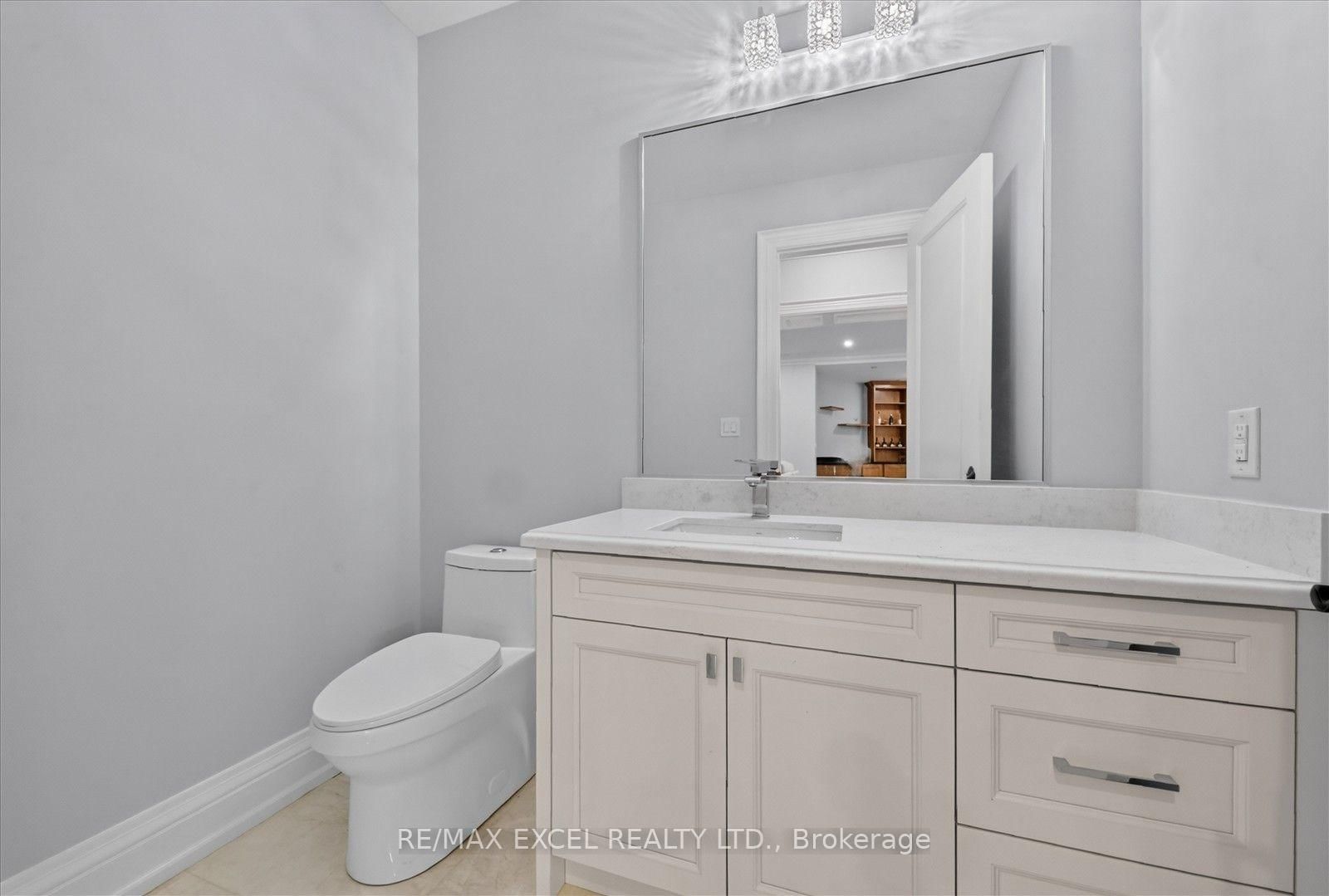 28 Personna Boulevard • Markham, ON photo 13