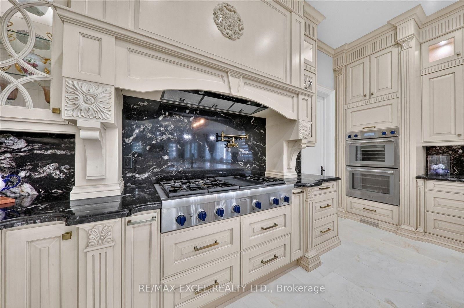 28 Personna Boulevard • Markham, ON photo 17