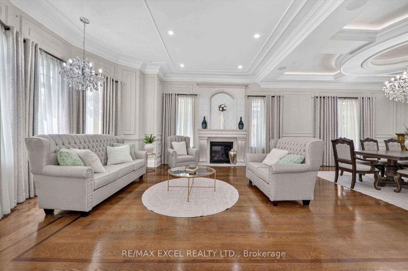 28 Personna Boulevard • Markham, ON photo 9